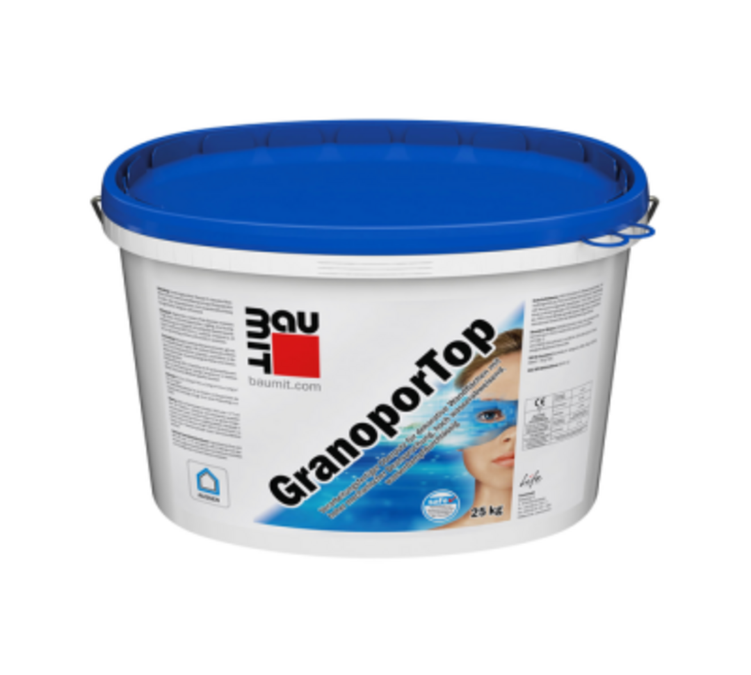 Das Baumit-Speed-Produkt GranoporTop, ein großer Eimer mit blauem Deckel, freigestellt vor weißem Hintergrund.